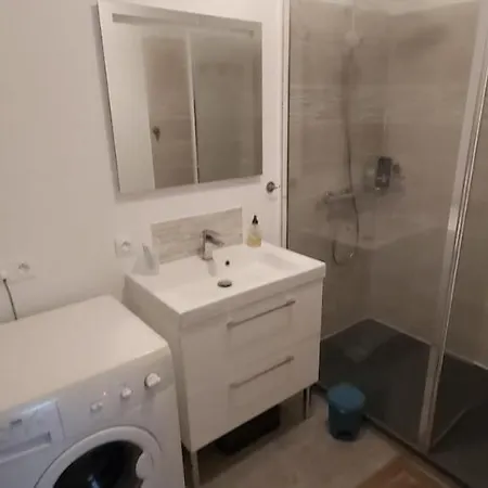 70m Near Jardin Bonaparte Appartement Saint-Raphaël